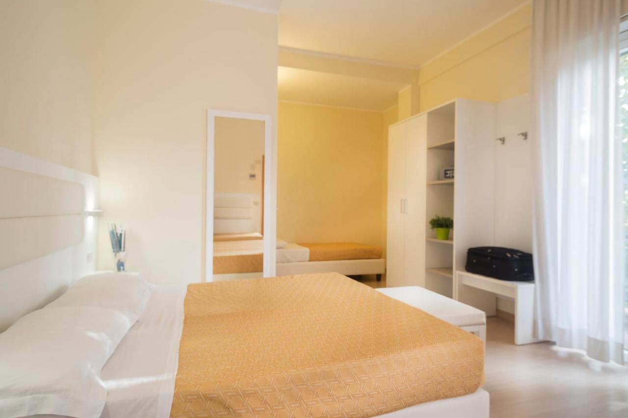 Hotel San Domingo Беллария-Иджеа-Марина Экстерьер фото
