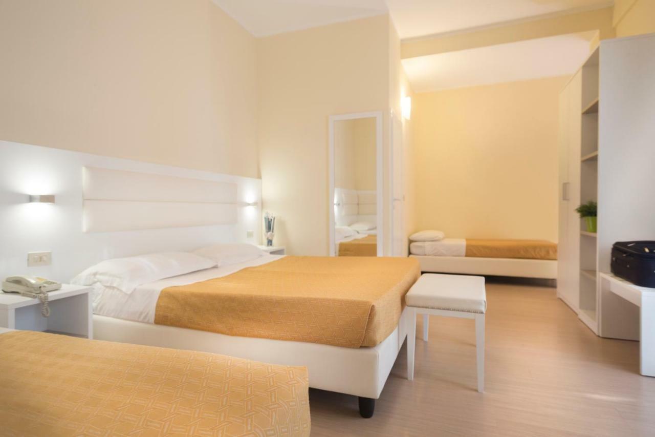 Hotel San Domingo Беллария-Иджеа-Марина Экстерьер фото